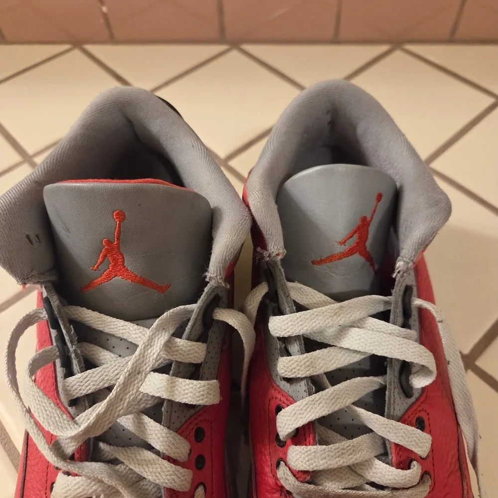 Air Jordan 3 Retro SE Red Cement Fire Red CK5692-600 Mens 8.5 Basketball Shoes